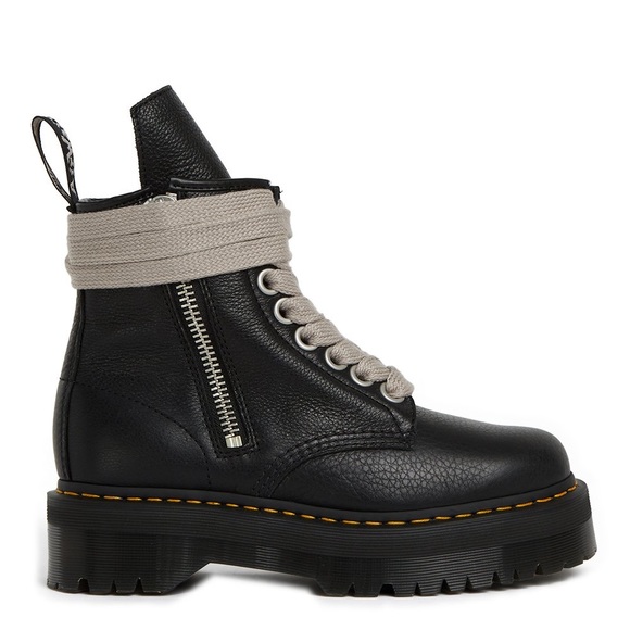 DR MARTENS X RICK OWENS FW22 STROBE 1460 BLACK BOOT IN MATTE GRAINY COW LEATHER - Picture 3 of 6